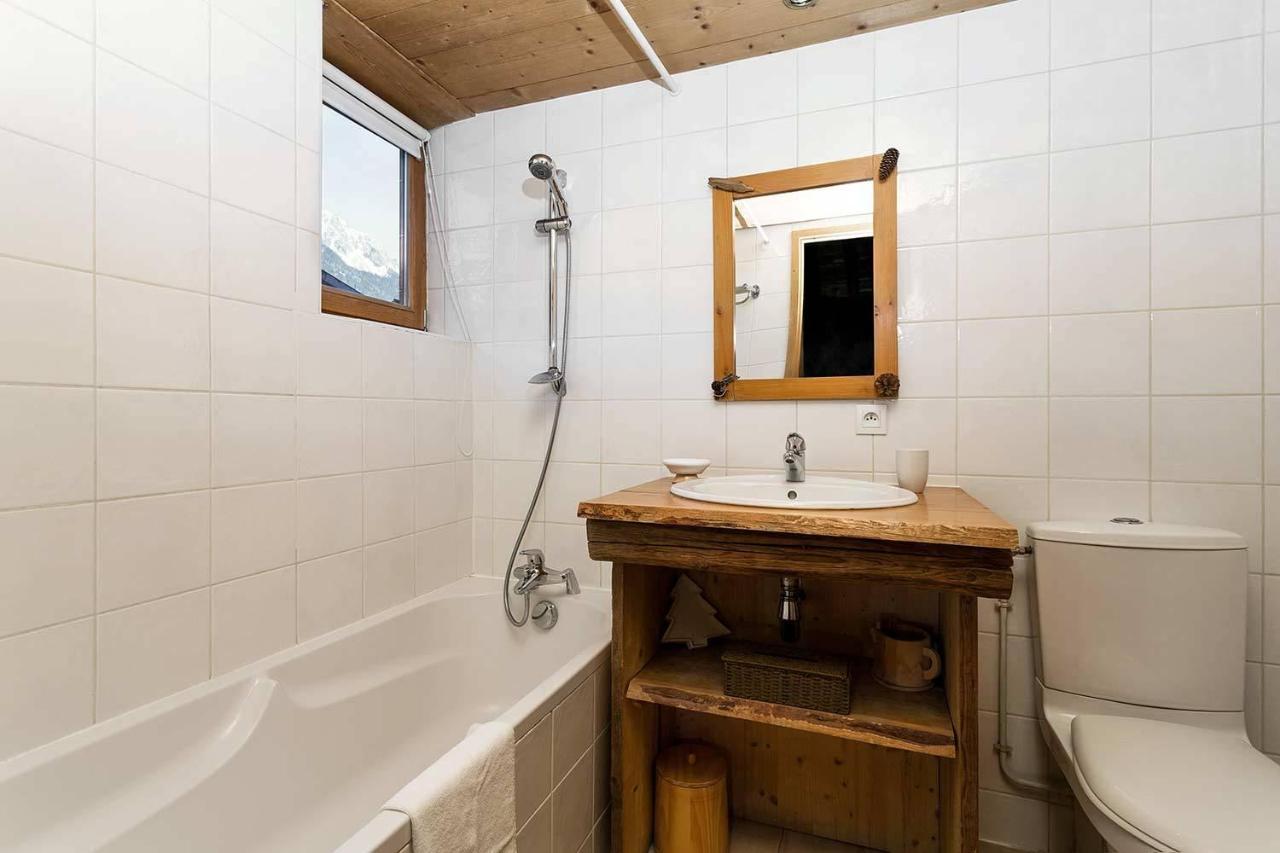 Chalet Pele - Alpes Travel - Central Chamonix - Sleeps 11 ภายนอก รูปภาพ